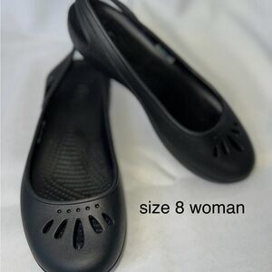 CROCS -  Women's Kadee Flat size 8 US